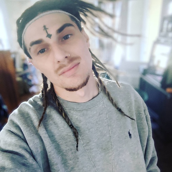 Meet your Posher, Greylock - Picture 3 of 14